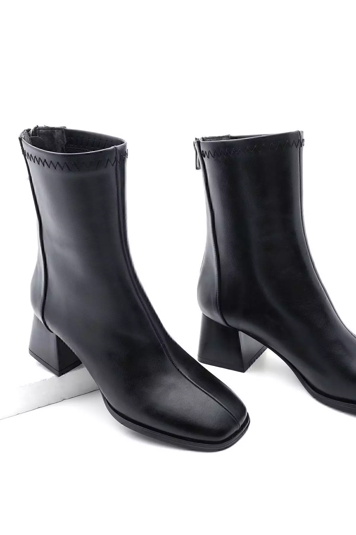 بوت زنانه پاشنه بلند با نوک گرد و زیپ پشتی نایس - مشکی برند Marjin - 147610479