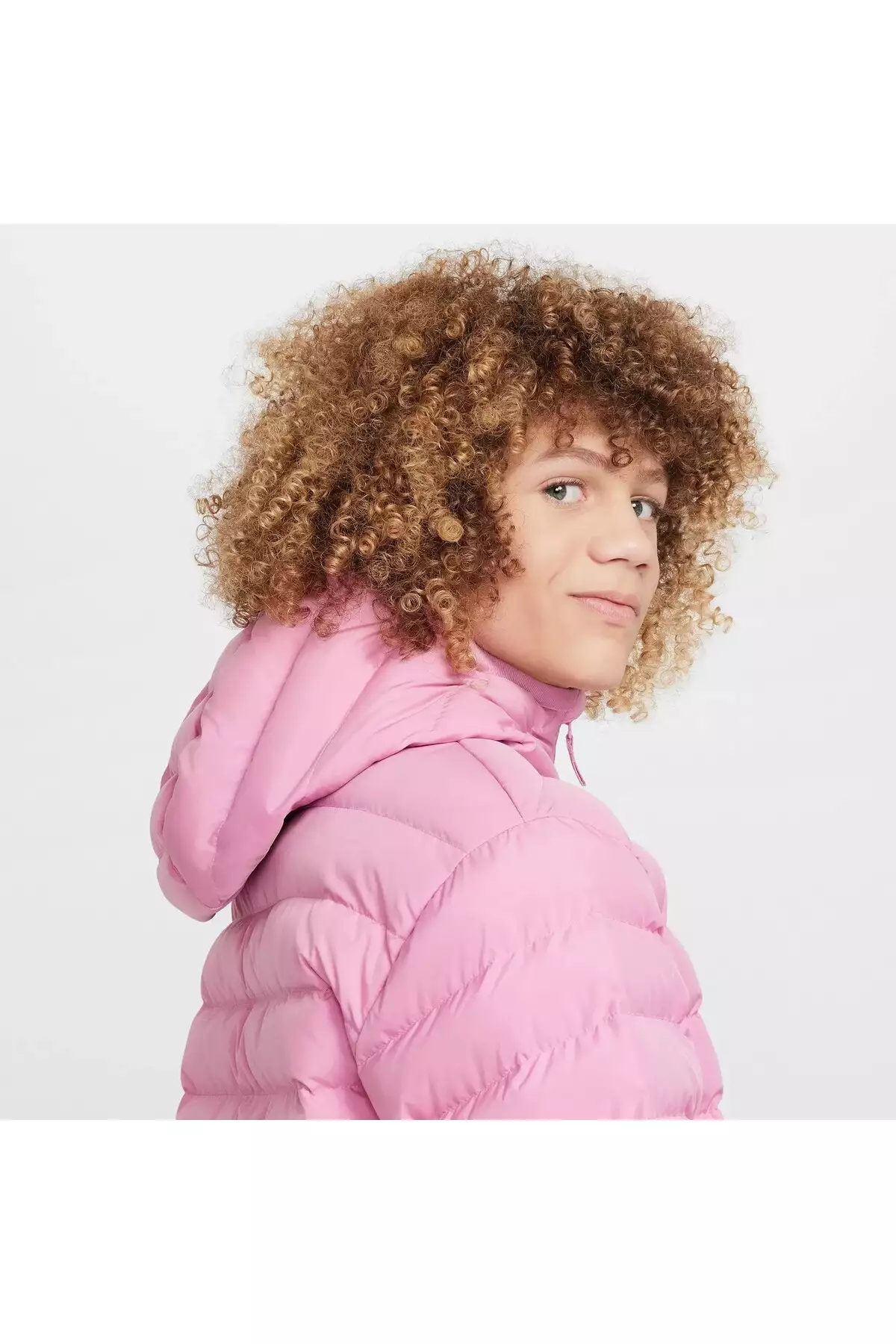 عطر ورزشی سبک با پر مصنوعی، مانتوی زمستانی دخترانه صورتی برند Nike - 991255263