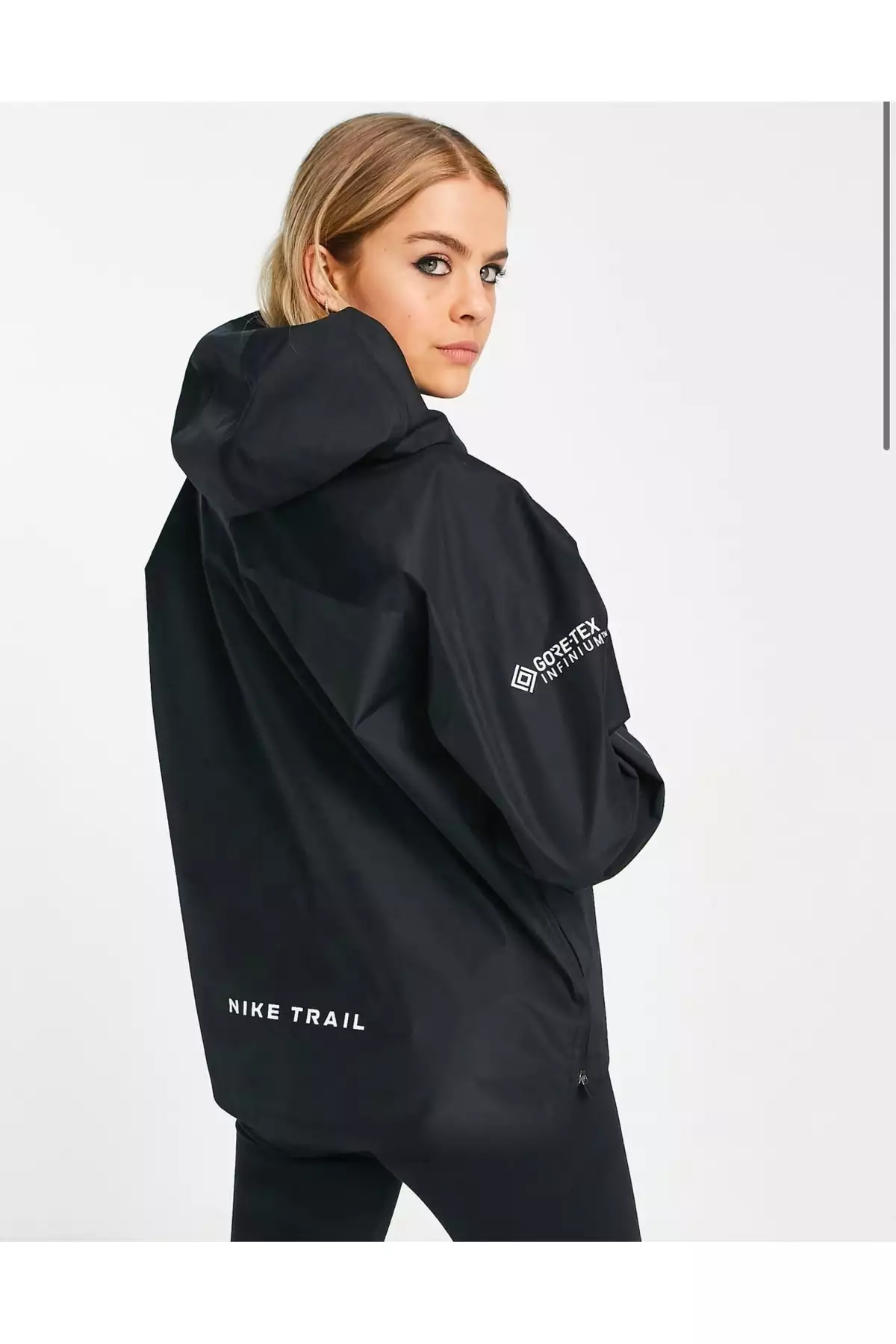 هودی ورزشی دویدن با قابلیت تنفس Gore-Tex Infinium - کاپشن ضدآب و ضدباد زنانه سیاه رنگ برند Nike - 951086385