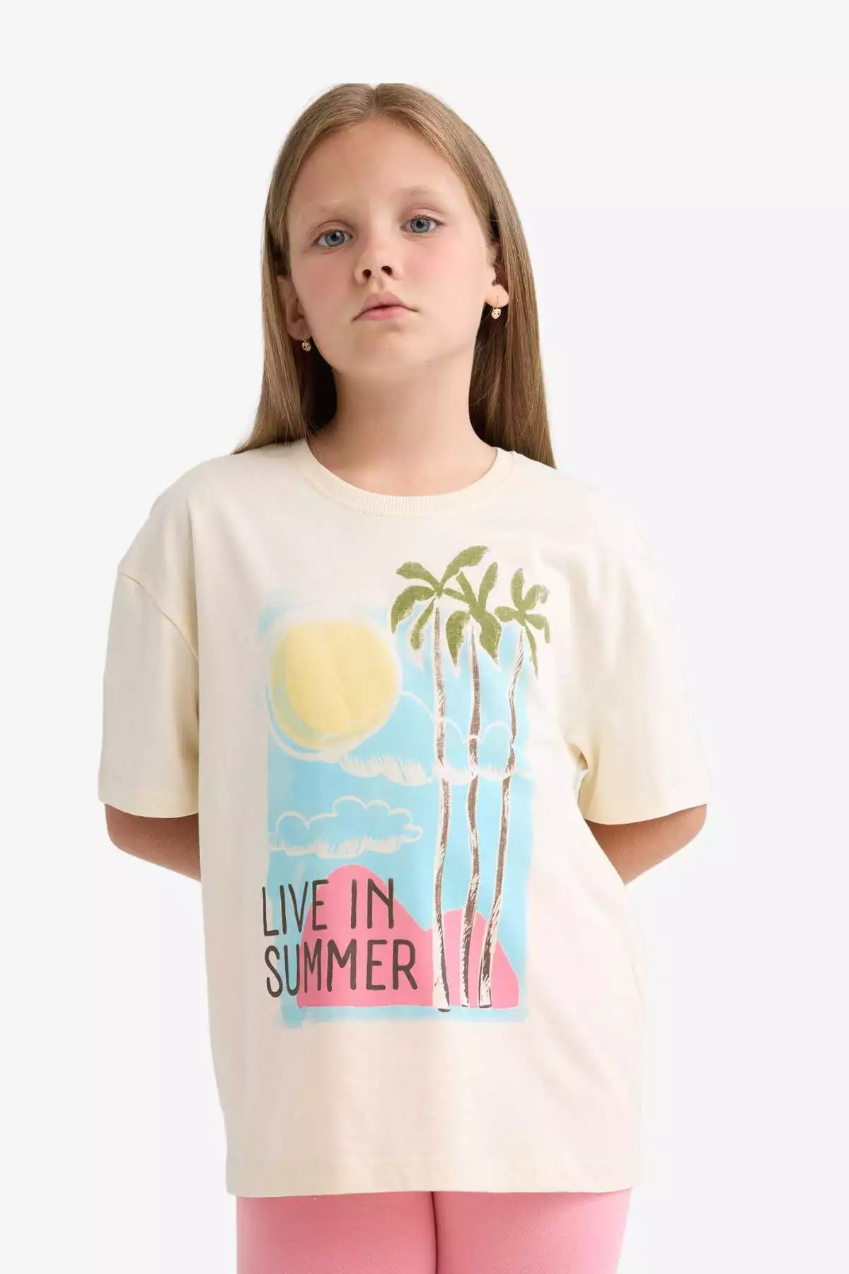 تیشرت کوتاه آستین دخترانه با یقه گرد و طرح ریسه مدل E0353A825SM برند Defacto - 941554137