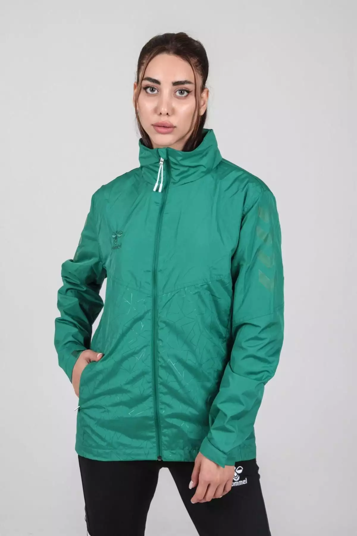 بارانی رویایی (رنگ سبز) برند hummel - 841949130