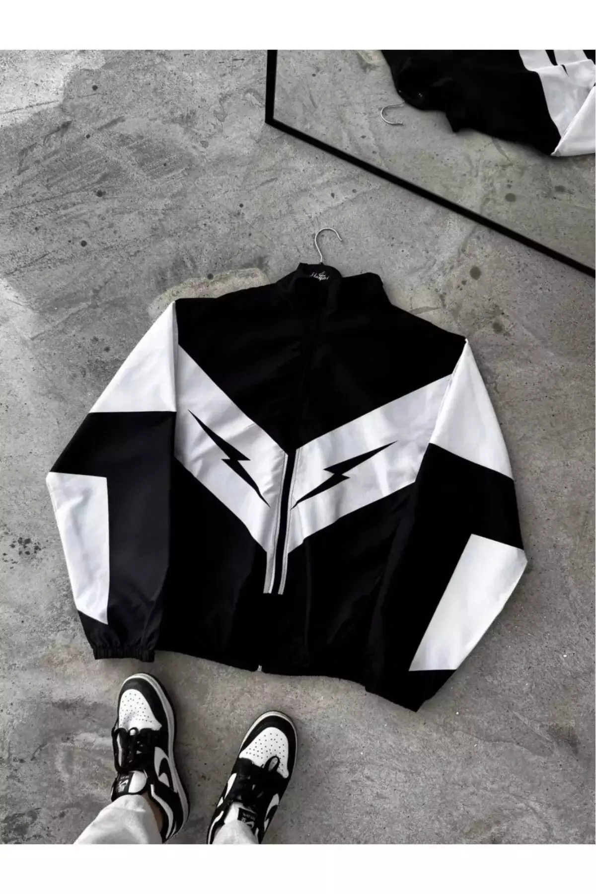 بارانی رعد و برق شلوغ با پارچه پاراچوتی اورسایز دیجیتال چاپ شده در رنگ مشکی برند ModaTEKS - 889108176