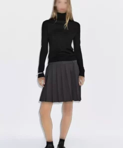 ژاکت پشمی یقه دیپ برند Massimo Dutti - 969501707