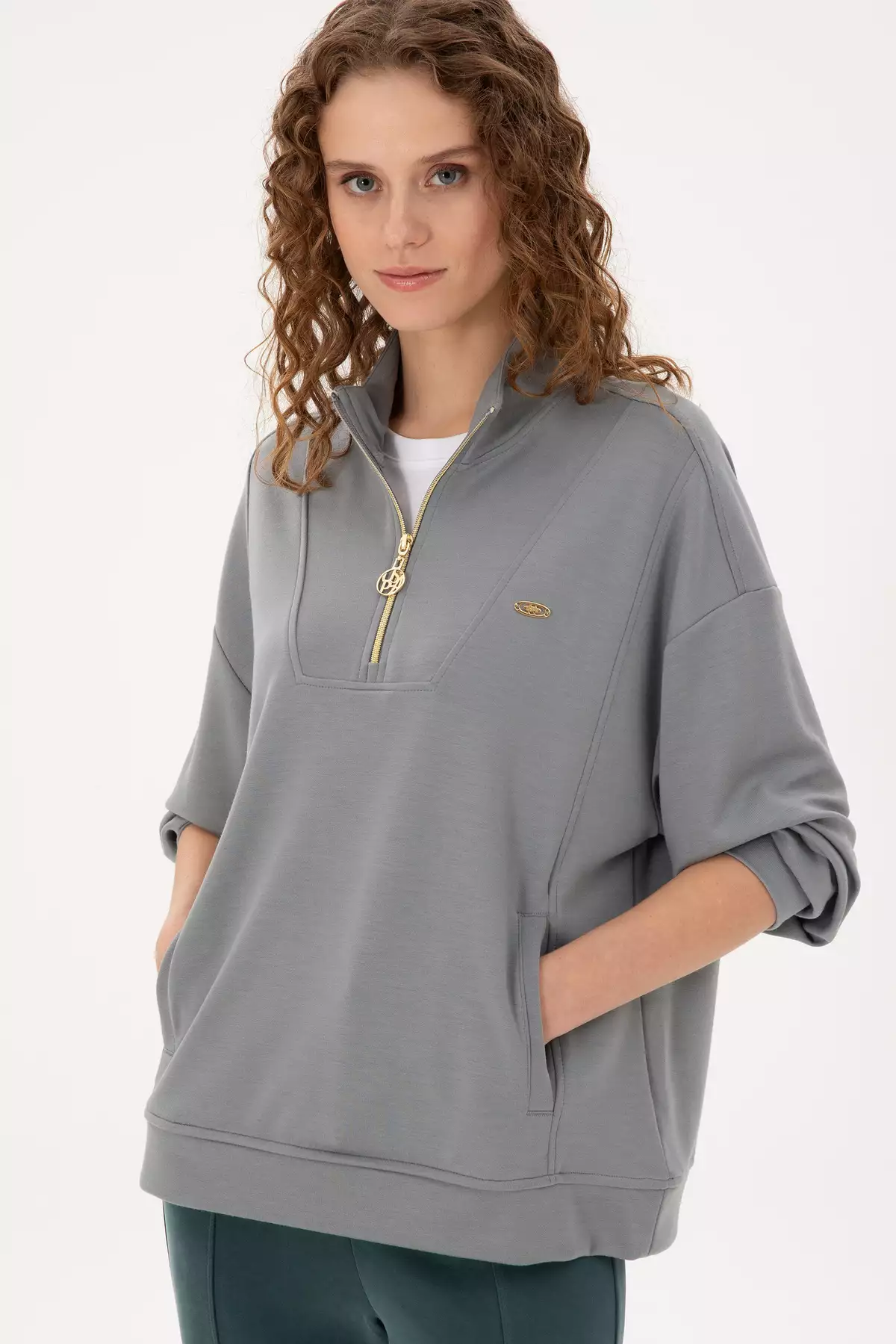 سویشرت زنانه خاکستری با ترکیب مدال و یقه ایستاده زیپ دار 50298988-VR086 برند U.S. Polo Assn. - 884862995