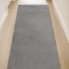 فرش راهروی کلاسیک رولیف آدِن با حاشیه و زیره غیرلغزنده رنگ خاکستری برند Merinos - 983160093