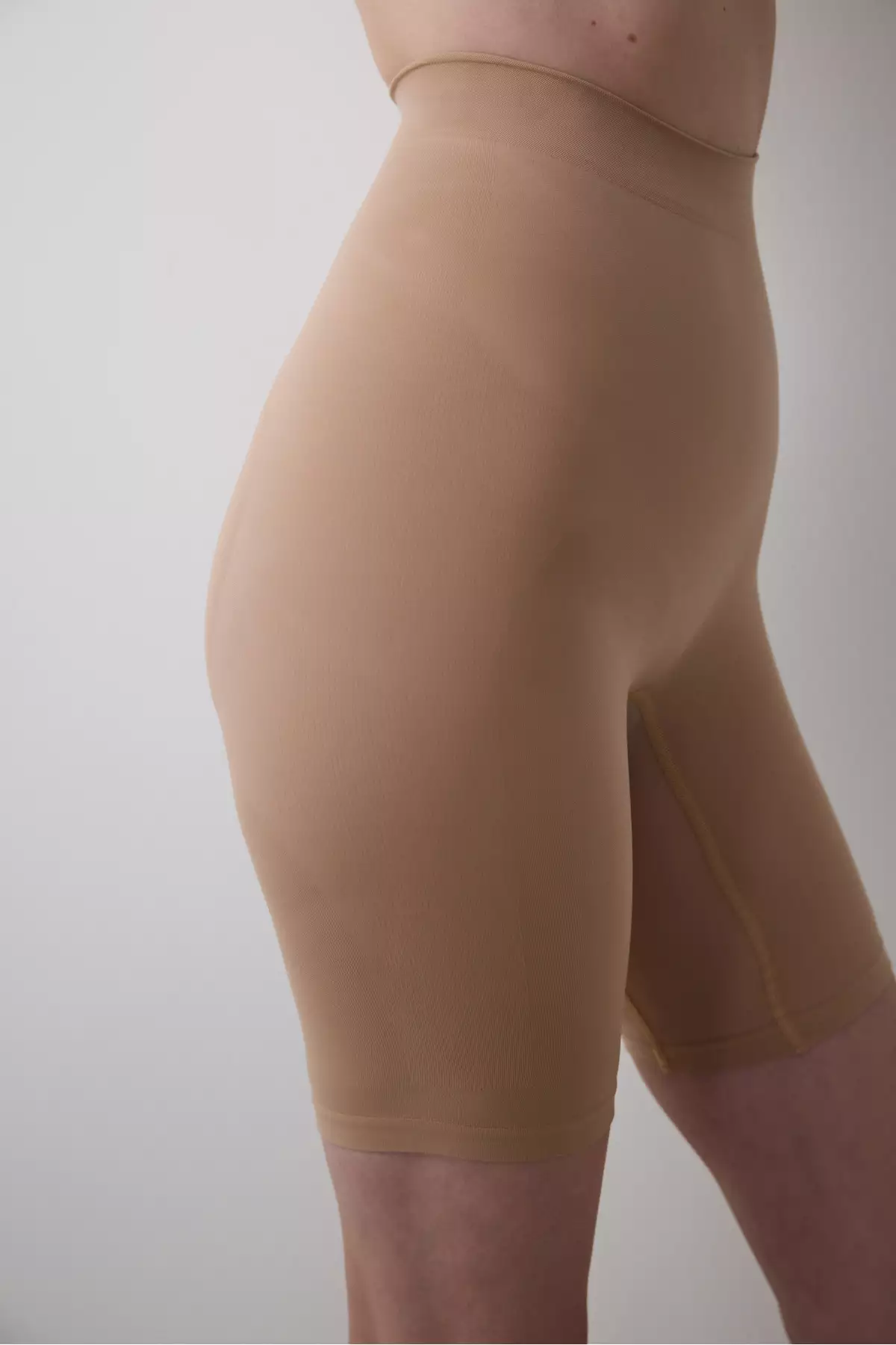 شورت کِورس بدون درز و پُش آپ پریمیوم برند Penti - 133105205