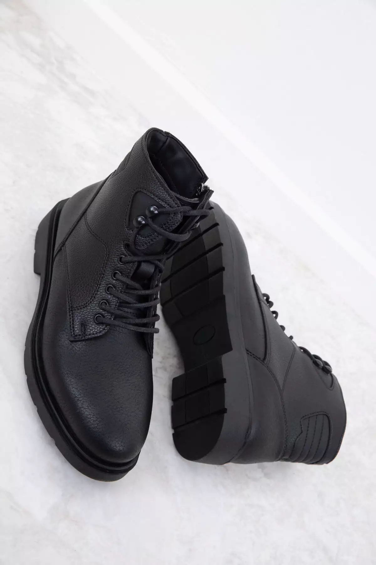 کفش بوت و بوتی مردانه مشکی ۲۰۱۵۰ برند SOHO - 883821779