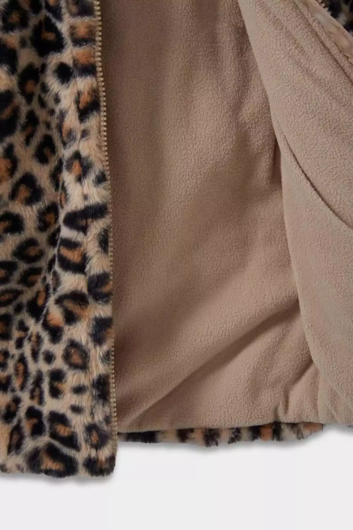 کاپشن پشمی خزدار با کلاهی طرح پلنگی مخصوص دختر بچه مدل E7993A525AU برند Defacto - 991326188