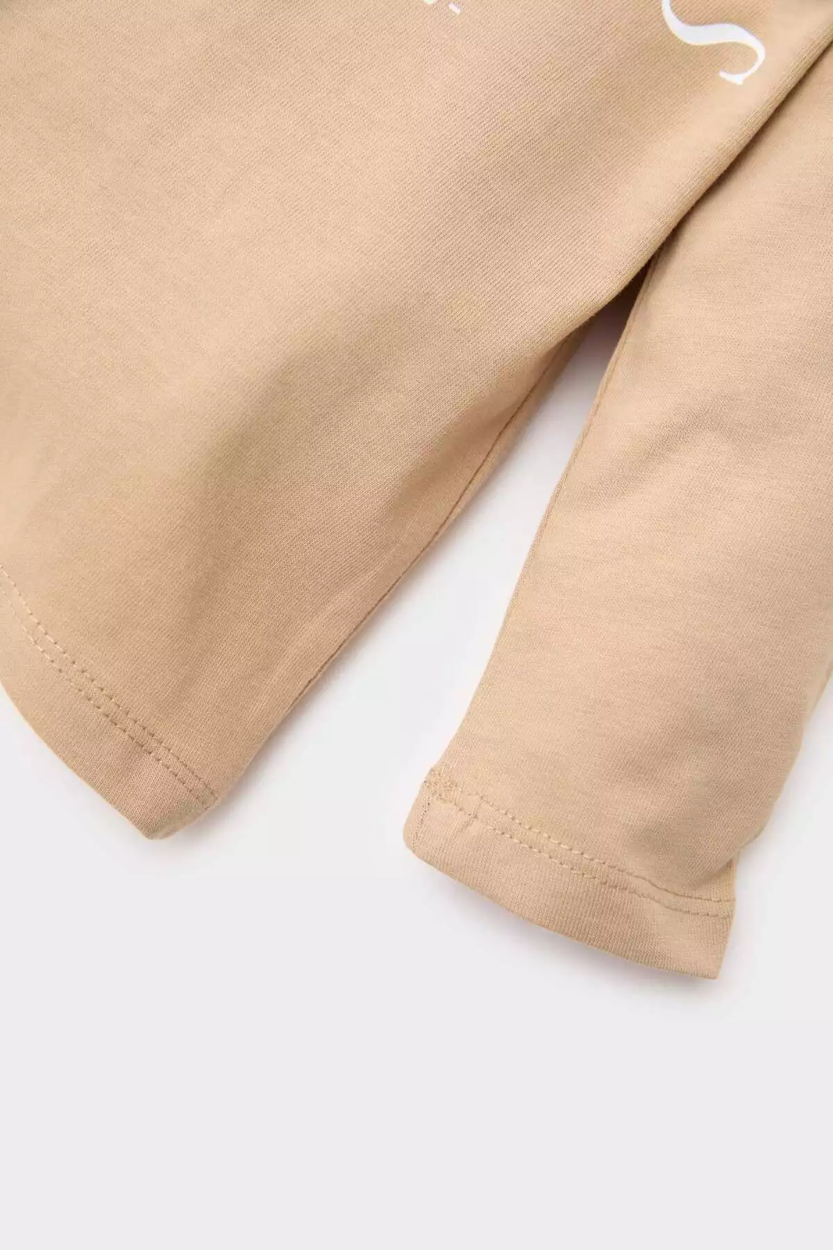 تیشرت بلند آستین با یقه دوچرخهای و طرح چاپی برای پسران بچه E3651A525SP برند Defacto - 900748479