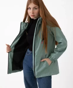بارانی زنانه سبز مِنتی با داخل آستر، ضد آب و مقاوم در برابر باد، کُلاهدار و دارای جیب برند freemen - 921546655