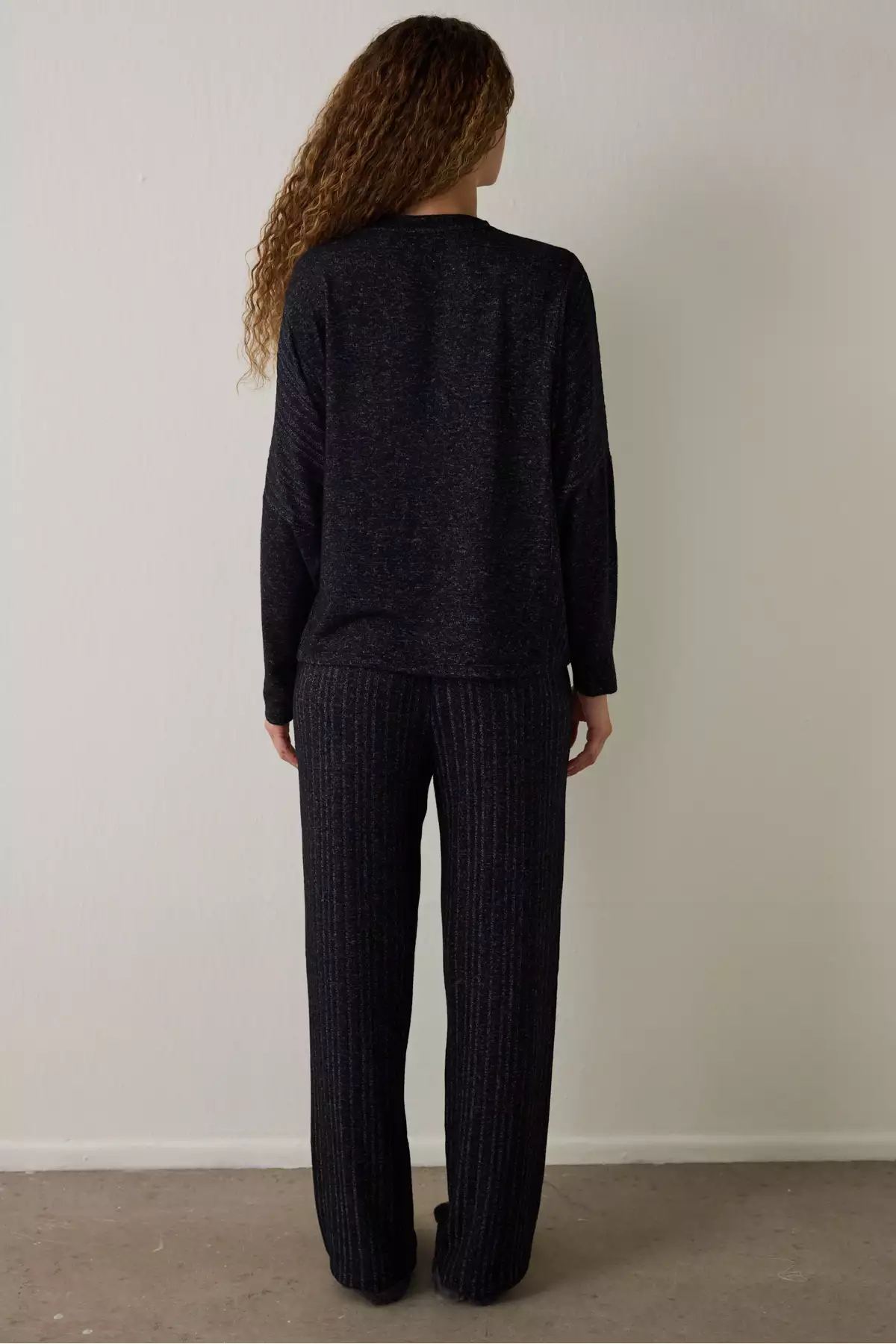 ست پیژامه آستین بلند یقه گرد سیاه آسمان تاریک برند Penti - 1020279222