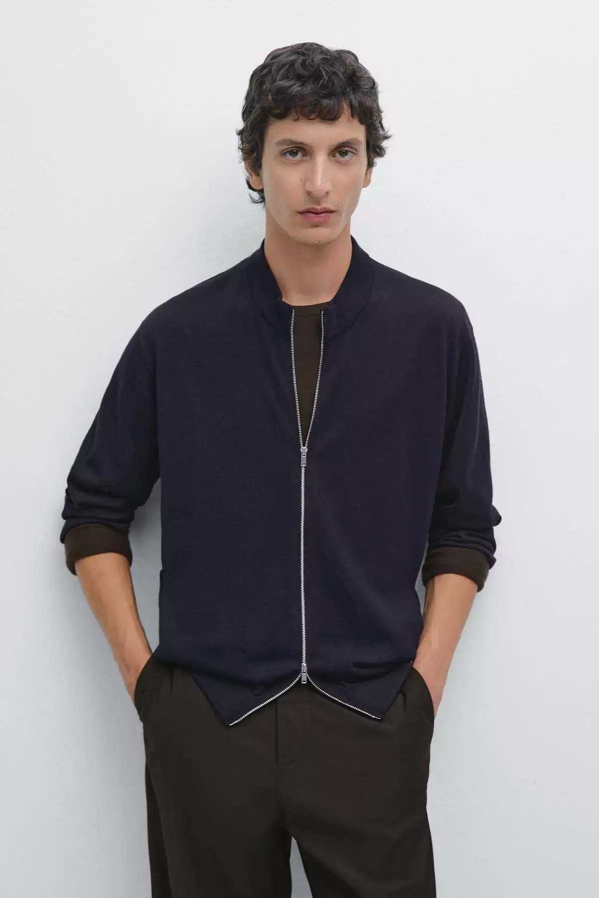 کاردیگان زیپدار پشمی ۱۰۰% مچدس مرینو برند Massimo Dutti - 982461419