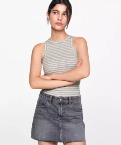 تیشرت دخترانه خاکستری روشن 77032936 برند MANGO - 924138904