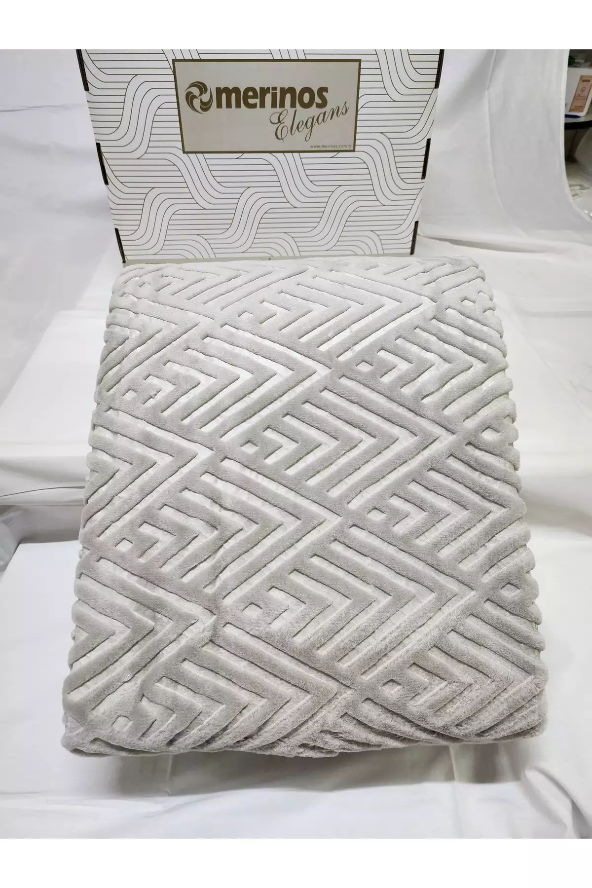 بالش یک نفره الگانس طرح جدید برند Merinos - 961174089