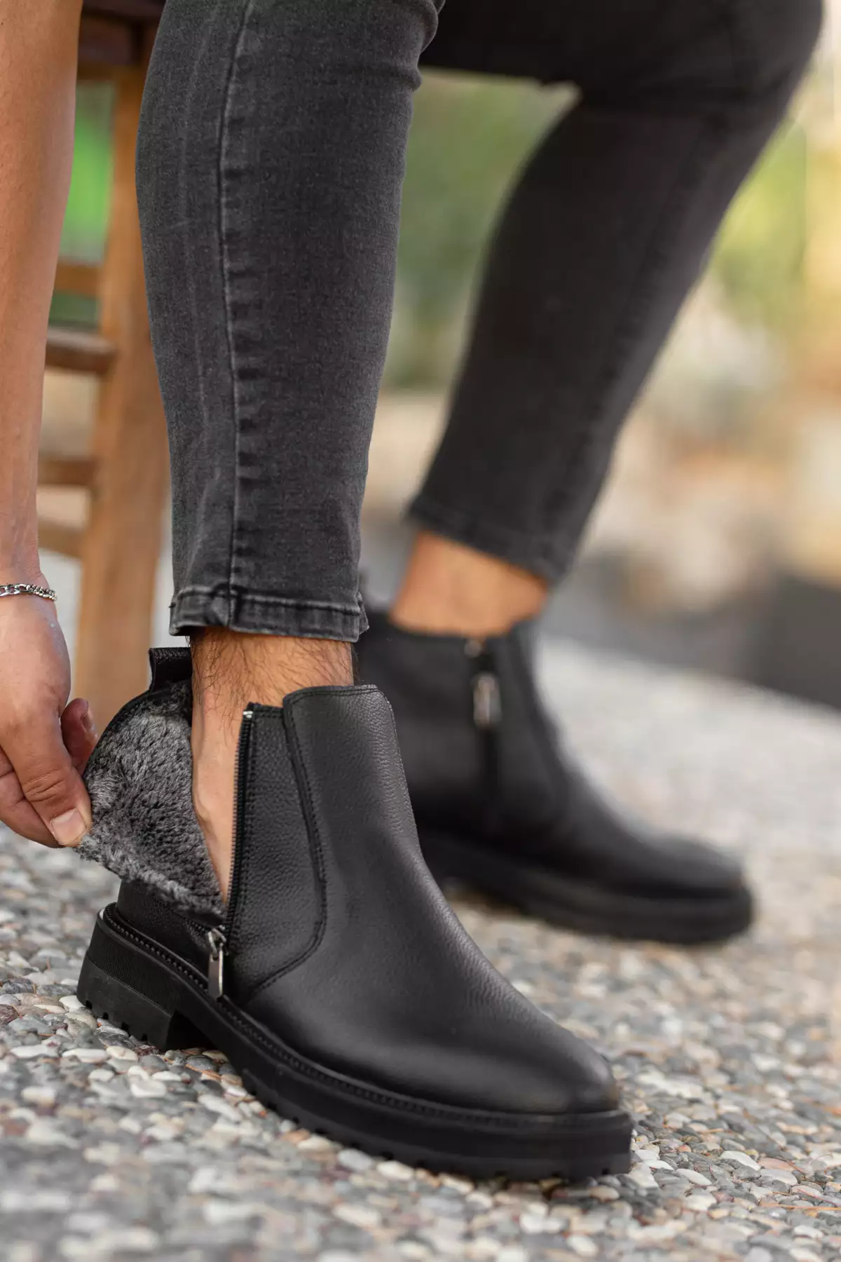 چکمه روزمره مردانه سیاه راحت با داخلی پشمی، مقاوم در برابر سرما و آب، با زیره لاستیکی ضد لغزش. برند Sanvio Tarzkar - 849990499