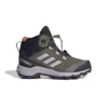 کفش بوتینگ کودکانه Terrex Mid Gtx K مدل ID0928 به رنگ خاکی برند adidas - 992581520