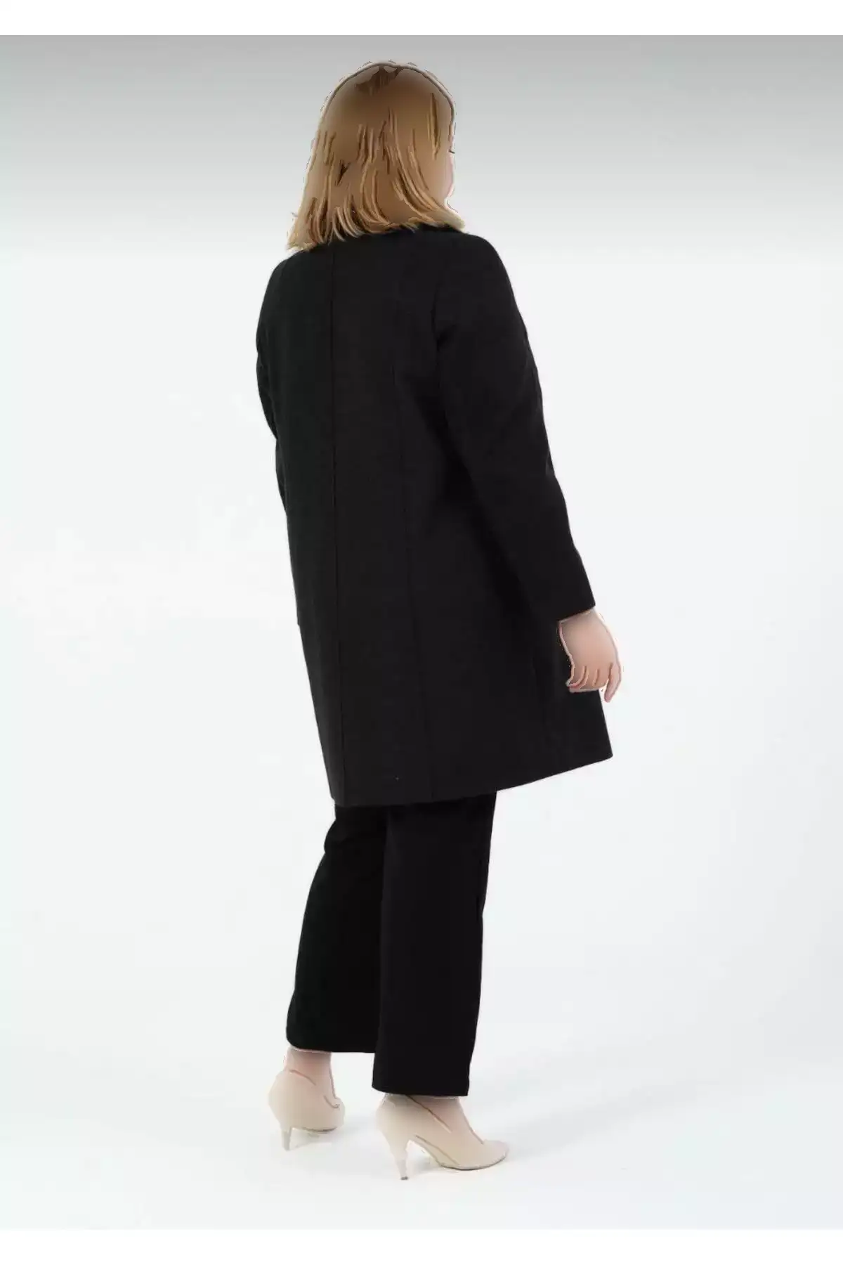 کابان مردانه پالتوی کوتاه با یقه چرمی و تزئینات پر ندار پامیلا برند GLR&GYM - 871353939