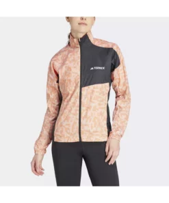 رعایت رطوبت ترکس برای دویدن در محیطهای جنگلی برند adidas - 839634352