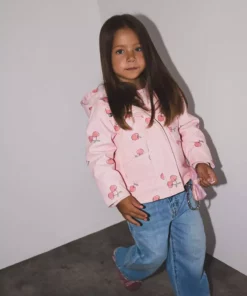 پالتوی کلاهدار طرحدار ضد باد و ضد آب با دکمههای چسبی و جیبدار برای دختر بچه E7994A525AU برند Defacto - 971297295