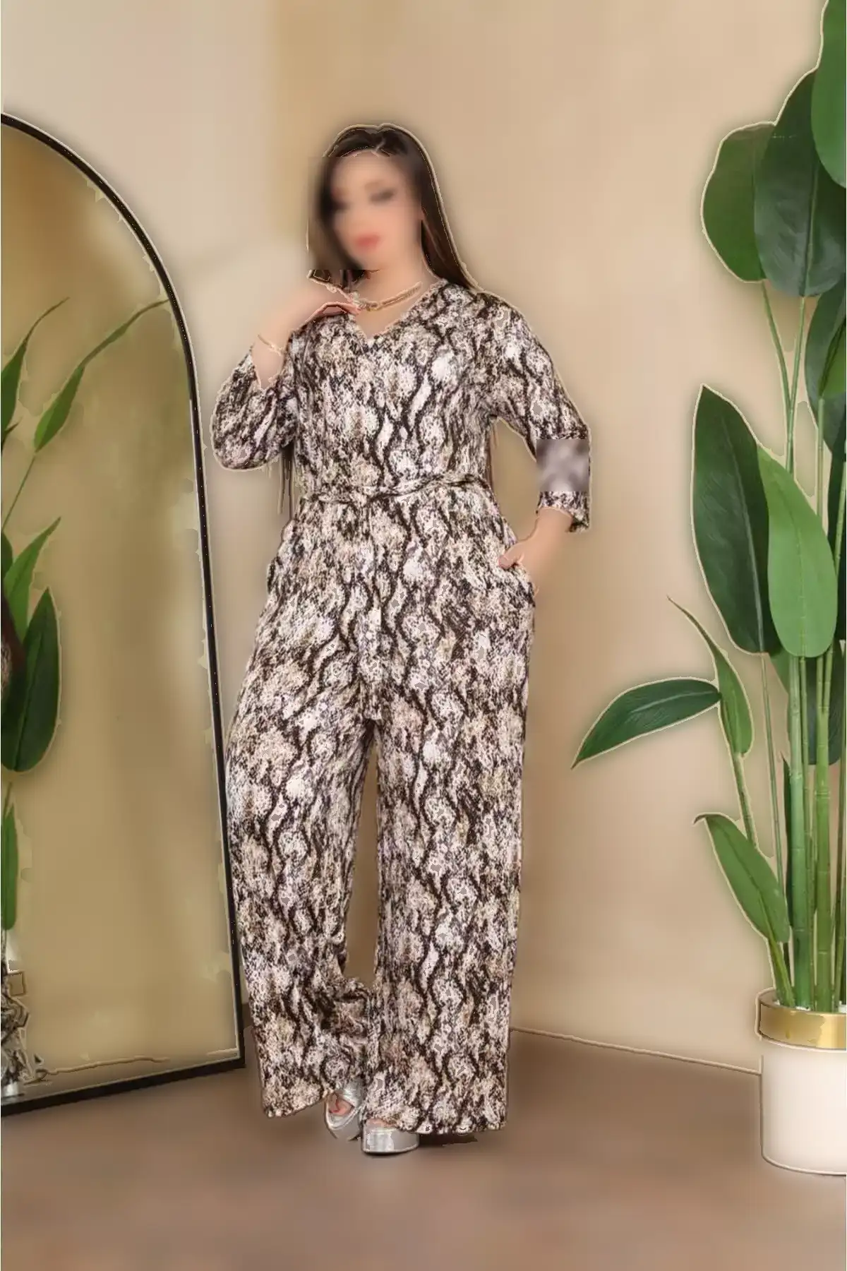 سرهمی زنانه با یقه کراواتی و آستین بلند طرح ویژن، مناسب برای سایز بزرگ و راحت. برند garajmood - 860427157
