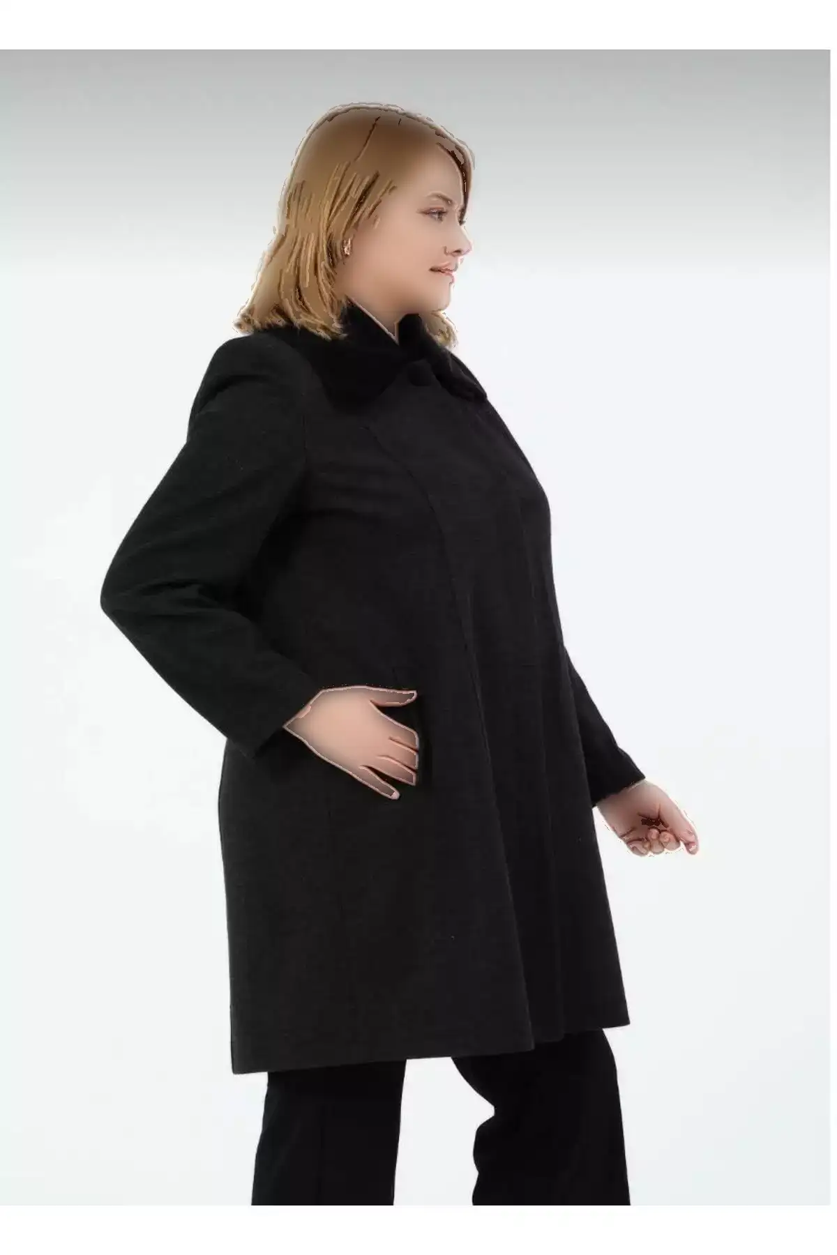 کابان مردانه پالتوی کوتاه با یقه چرمی و تزئینات پر ندار پامیلا برند GLR&GYM - 871353939