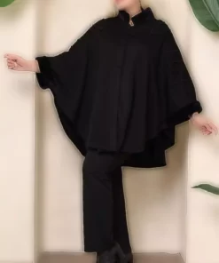 پانچوی بزرگ اندازه با یقه و آستینهای خزدار مروارید سیاه برند Eceyaman moda - 871778892