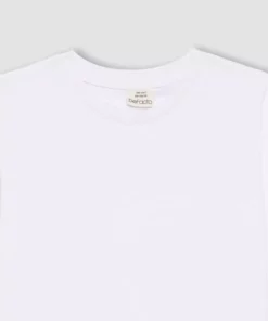 تیشرت ساده بلند آستین با یقه دوچرخهای برای پسر بچهها مدل B7771A8NS برند Defacto - 857605117