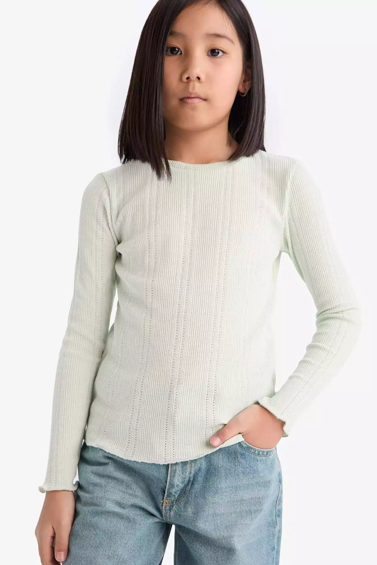 تی شرت دخترانه آستین بلند یقه گرد باریک و طبیعی مدل D9234A825SP برند Defacto - 896899254