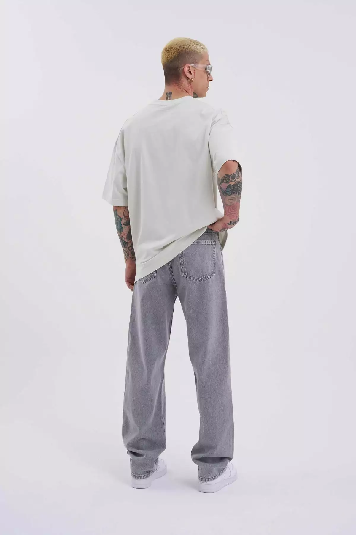 بنزین مردانه جین راحت و گشاد رنگ خاکستری اسیدی برند Machinist - 342589951
