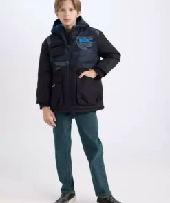 کت خارجی بچگانه پسرانه با کلاه، زیپ دار، دارای جیب و آستر پلار ضد آب C9043A824WN برند Defacto - 877051672