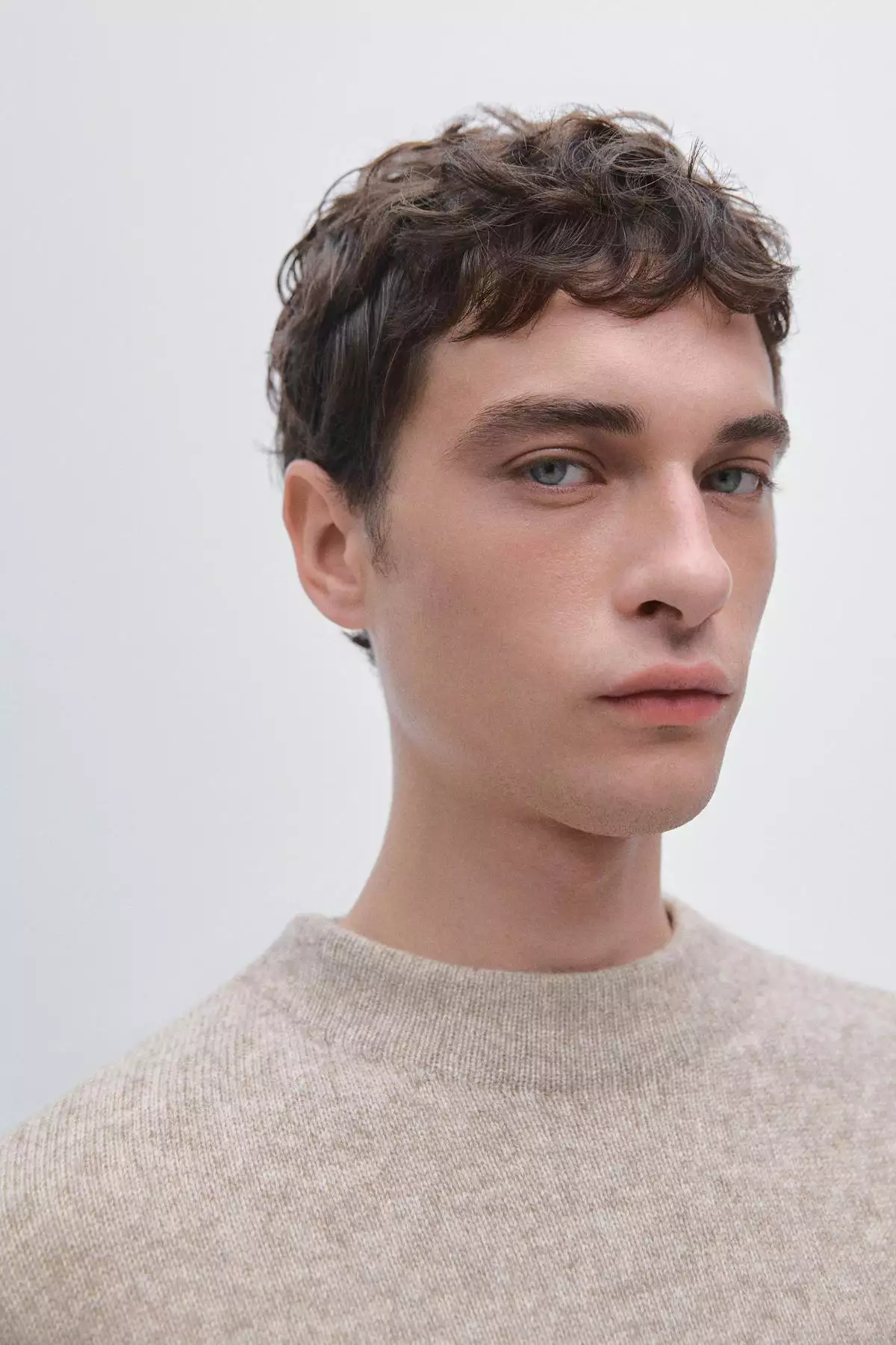 کلاهبرش بافتنی یقه گرد از ترکیب پشم یونو برند Massimo Dutti - 1024807423