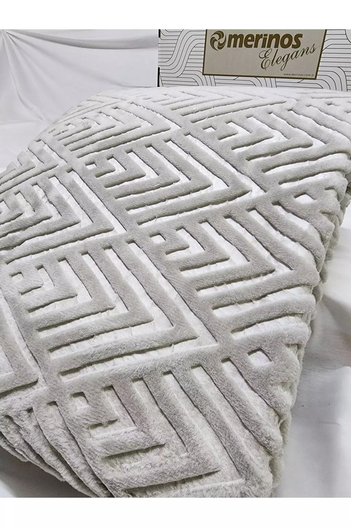 بالش یک نفره الگانس طرح جدید برند Merinos - 961174089