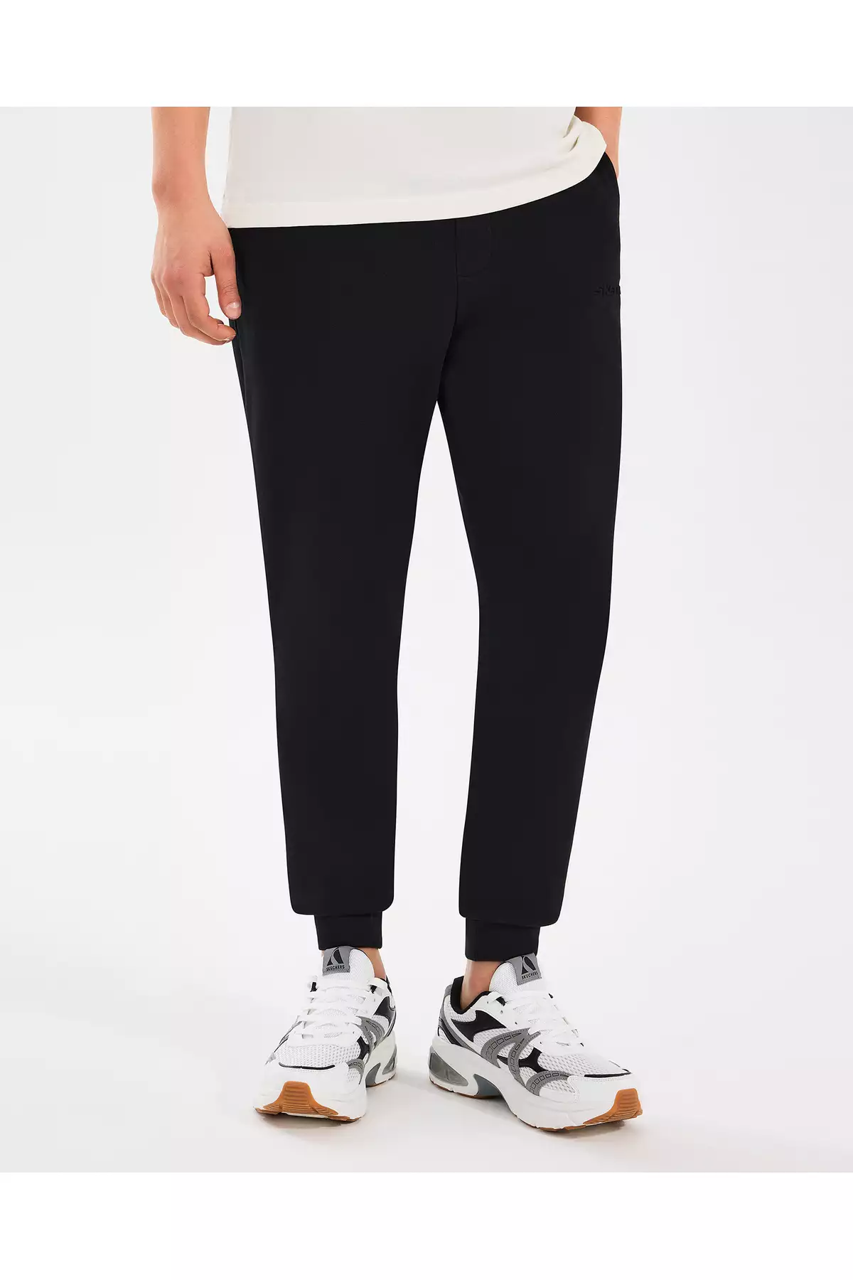 شلوار جین جاگر مردانه M Essential مشکی S242114-001 برند Skechers - 862940750