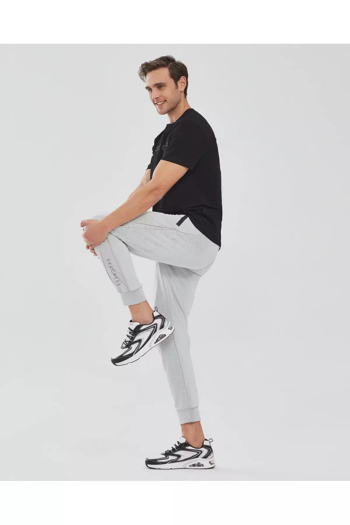 شلوار ورزشی مردانه 2xı-lock M Jogger رنگ خاکستری مدل S241039-035 برند Skechers - 813379077