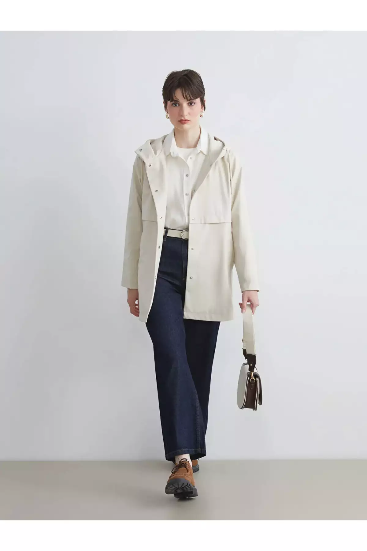 بارانی زنانه LCW Vision با کلاهدار به رنگ بژ برند LC Waikiki - 988203293