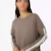 ست تیشرت و شلوار ویسکوز با جزئیات نوار - رنگ بژ - برند Benin - 947380444