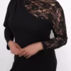 پیراهن مجلسی maxi مشکی با دکلته یک طرفه، جزئیات دانتل و شقـــتگی، مناسب برای خانمها سایز بزرگ 24705. برند Butik Nilyam - 874877764