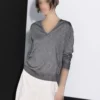 پلیور و یقه V کشبافی پشمی برند Massimo Dutti - 953461062