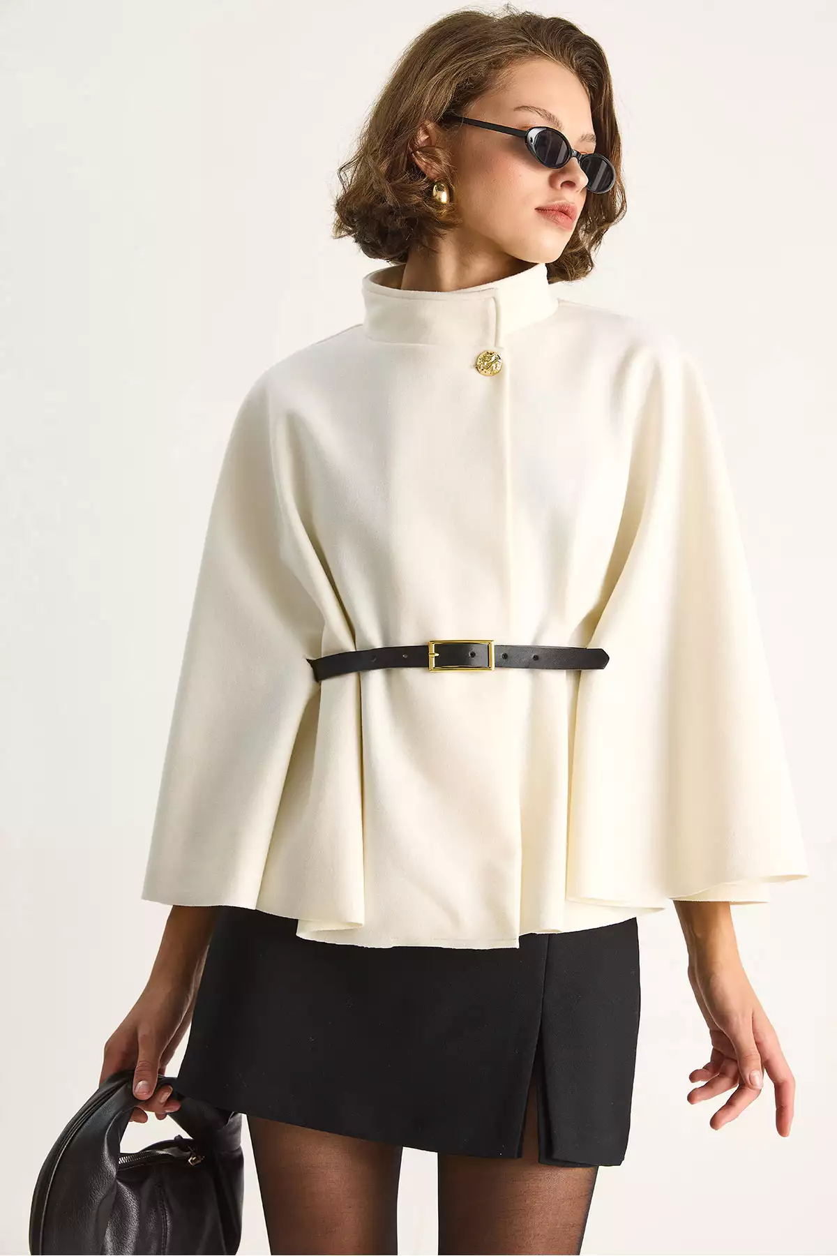 پانچو زنانه با جزئیات دکمه طلایی و کمربند 2712 60261570 برند Bianco Lucci - 984783802