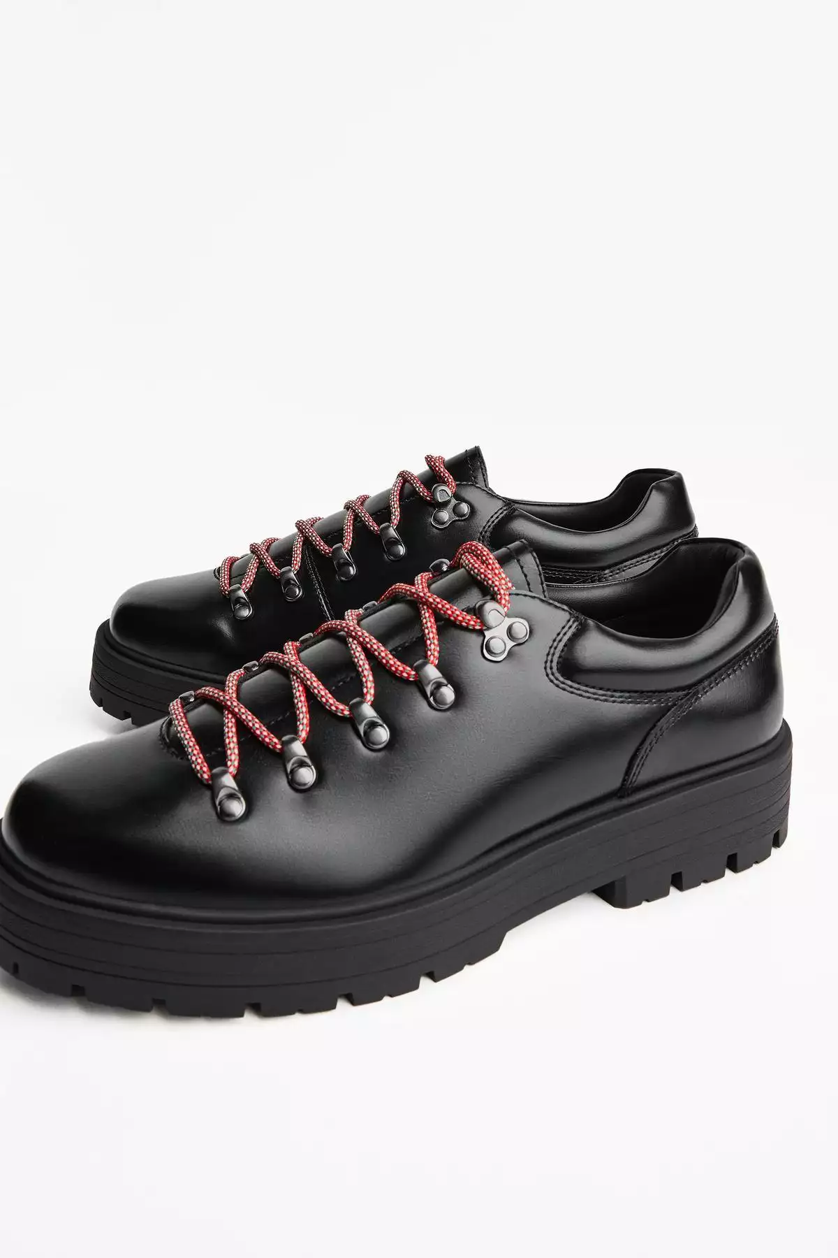 کفش با جزئیات فلزی برند Bershka - 962573695