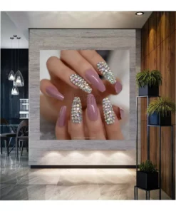 میکاپ ناخن طلایی با الماس - تابلو بوم سالن زیبایی زنان برند Nazenin Design - 765814869