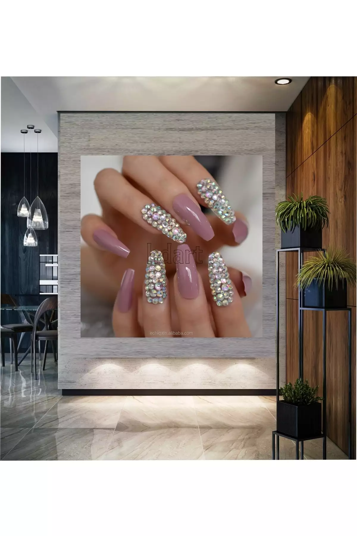 میکاپ ناخن طلایی با الماس - تابلو بوم سالن زیبایی زنان برند Nazenin Design - 765814869