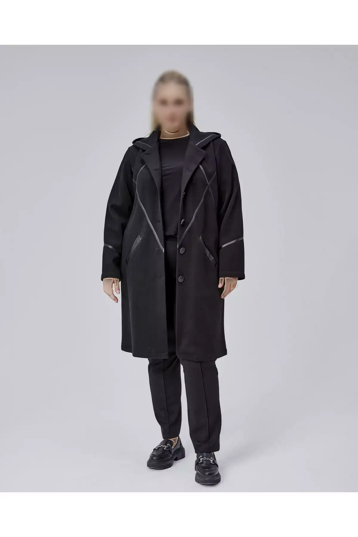 کاپشن بزرگ با جزئیات لبه چرمی و کلاه، رنگ مشکی برند KALKANCI - 1030667822