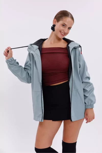 بارانی زنانه به رنگ سبز نعناعی با آستری، مقاوم در برابر آب و باد و دارای کلاه و جیب. برند Royalside - 825217943