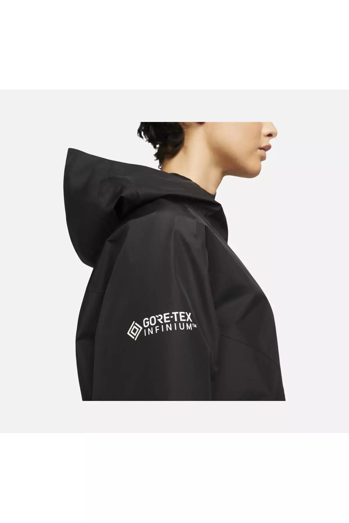 هودی ورزشی دویدن با قابلیت تنفس Gore-Tex Infinium - کاپشن ضدآب و ضدباد زنانه سیاه رنگ برند Nike - 951086385