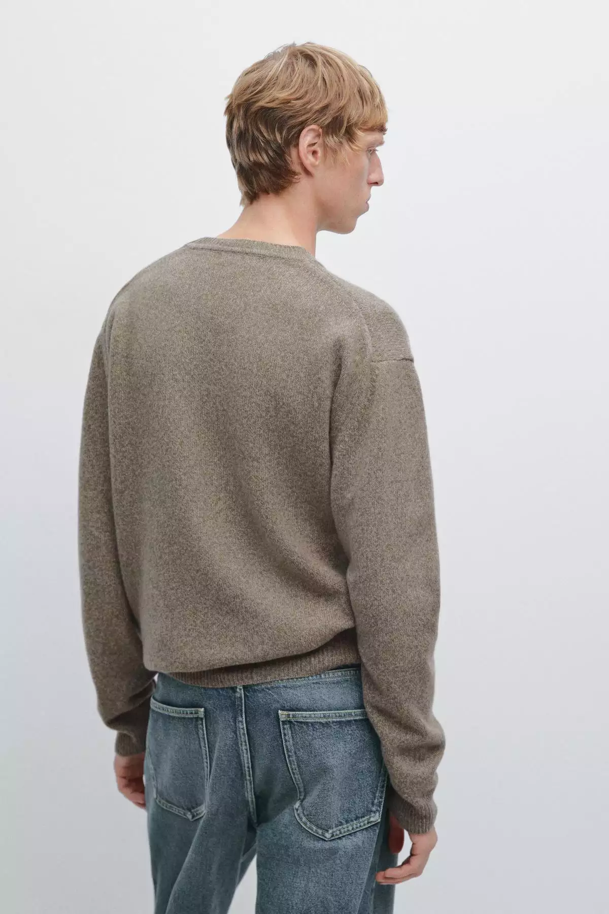 کت های کشباف با یقه گرد و طرح ملانژ برند Massimo Dutti - 991334061