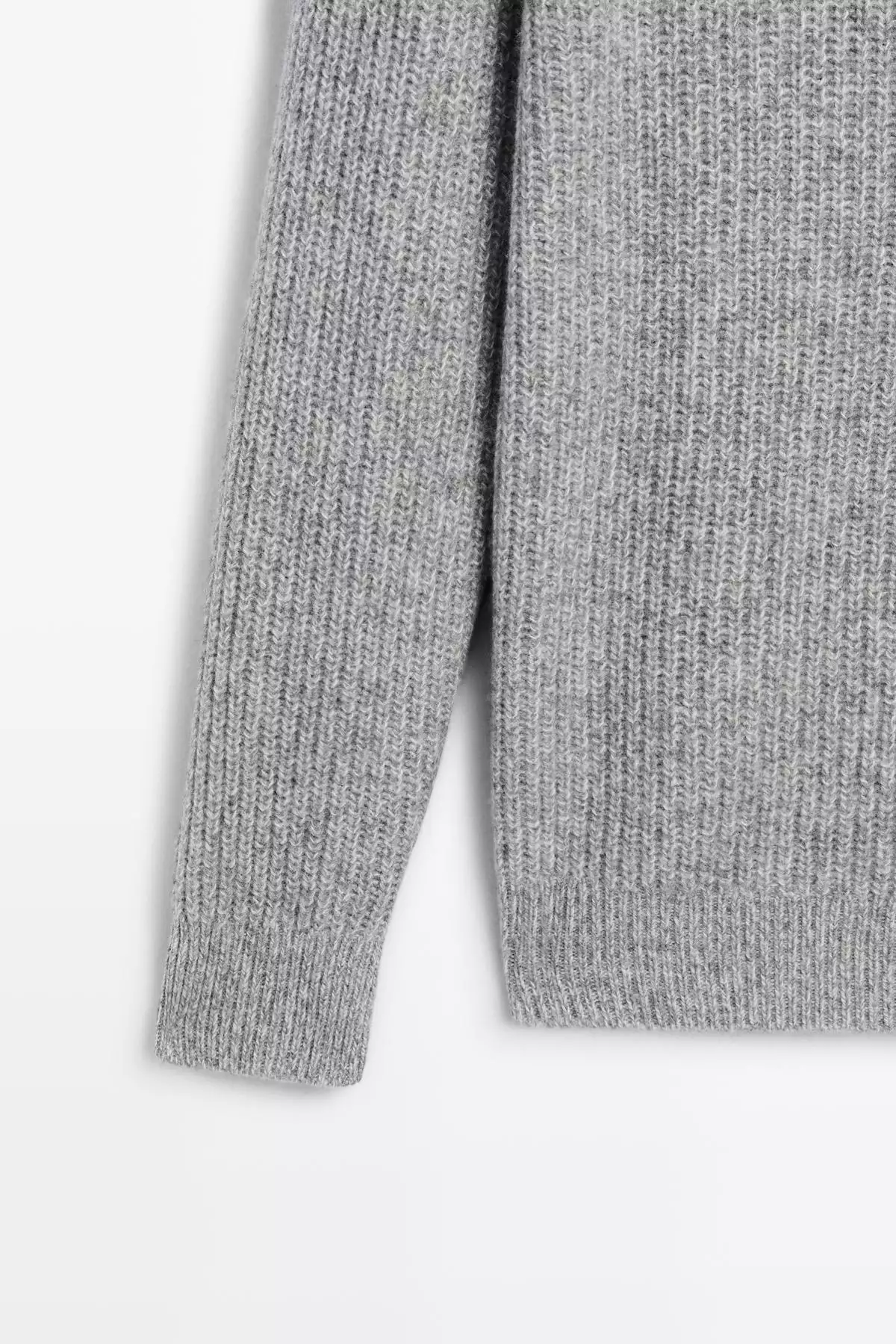 بافتنی یقهای ایستاده ۱۰۰٪ پشمی برند Massimo Dutti - 991315123