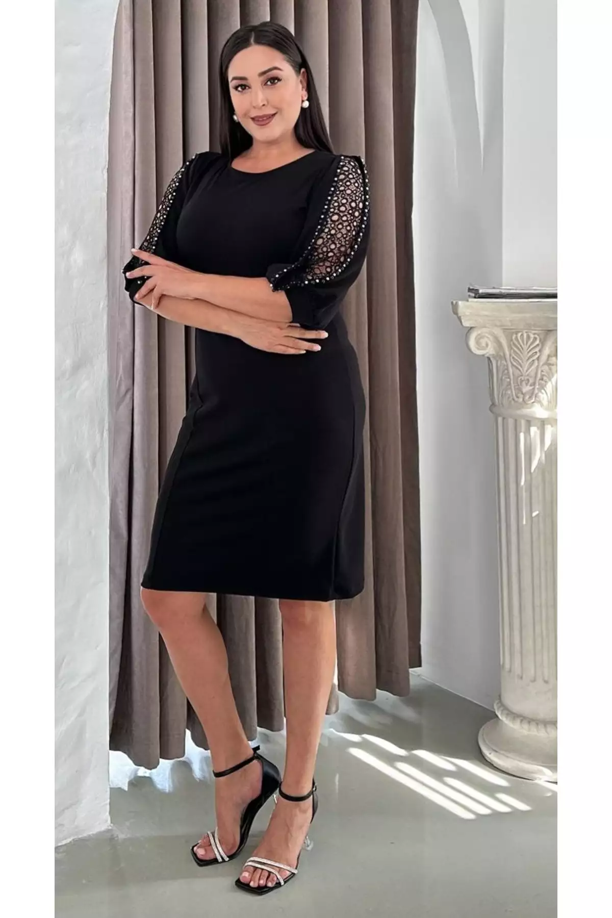 لباس مجلسی میدی با یقه گرد و آستینهای مروارید دوزی شده برای بانوان سایز بزرگ 24073 برند Butik Nilyam - 822784916