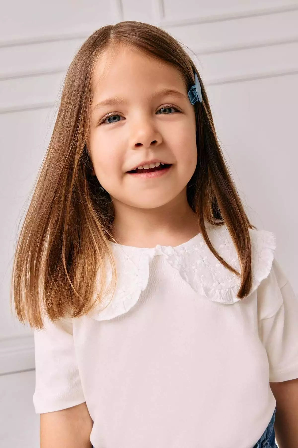 تیشرت کوتاهمورب یقه دکمهای دخترانه با دکمههای تزیینی C3982A524SM برند Defacto - 822806984