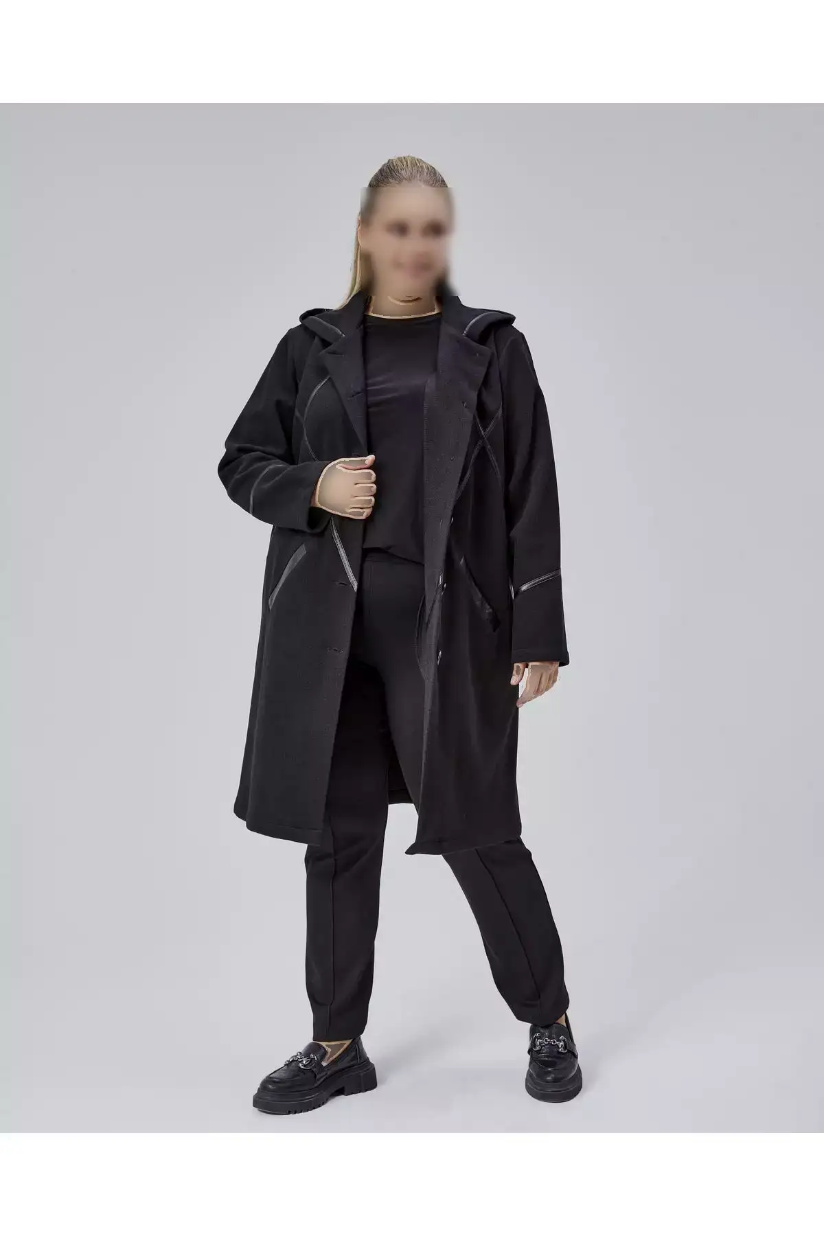 کاپشن بزرگ با جزئیات لبه چرمی و کلاه، رنگ مشکی برند KALKANCI - 1030667822